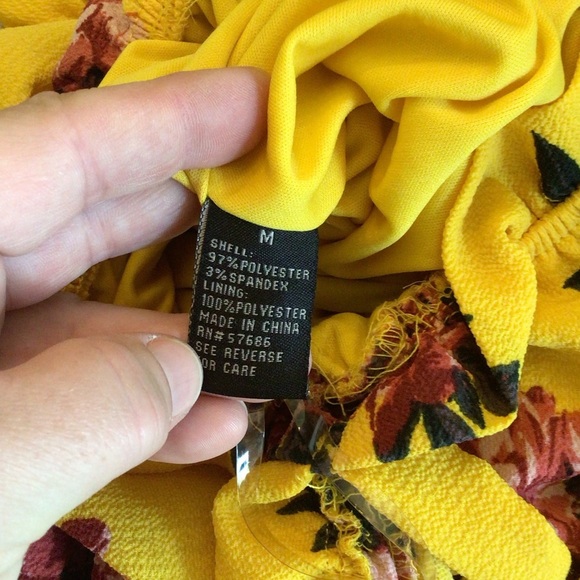 Toxik3 Yellow Floral Off The Shoulder Long Sleeve Romper Size Medium - Picture 11 of 11